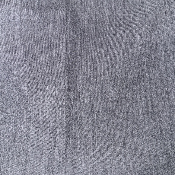 FIGS Scrub Top for Men -3 Pockets,  V-Neck, 4-Way Stretch, Moisture-Wicking - Picture 7 of 8